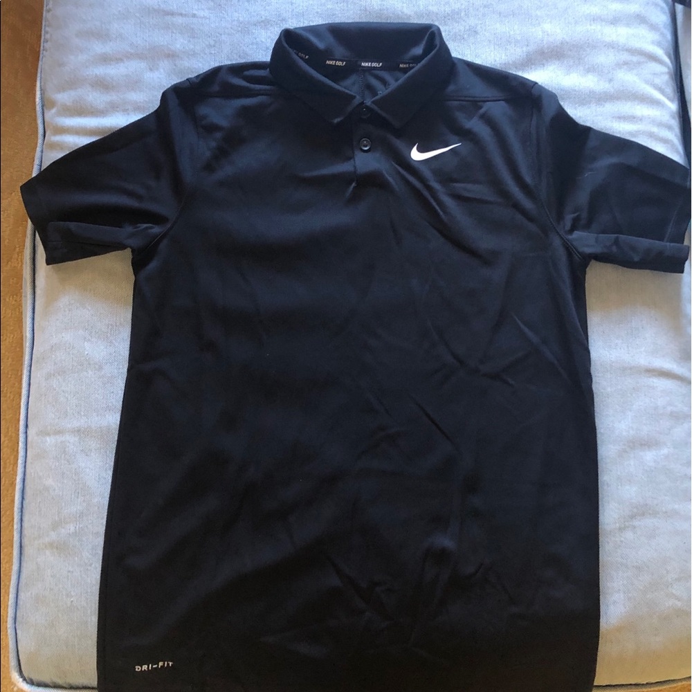 Nike boys black gold shirt